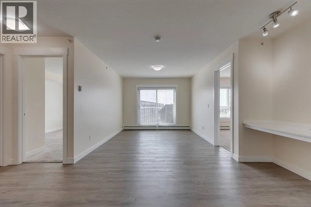 1404, 302 Skyview Ranch Drive NE