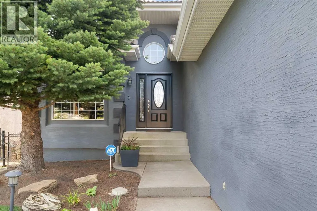 99 Citadel Grove NW