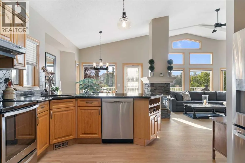 99 Citadel Grove NW