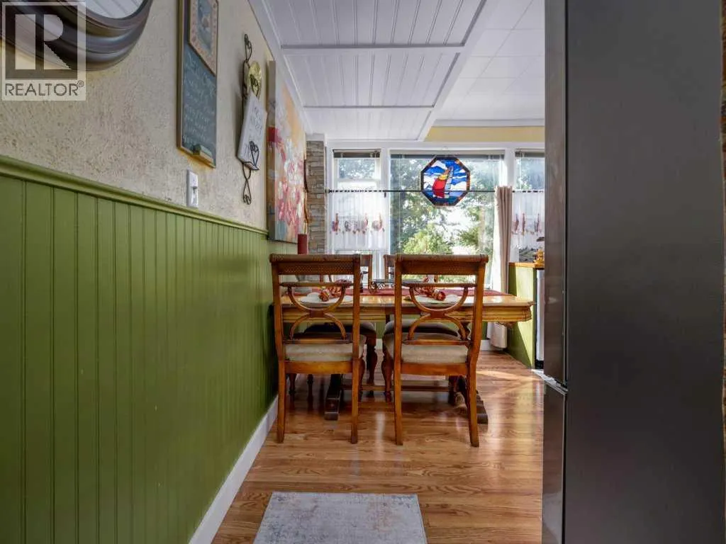 121 Center Avenue