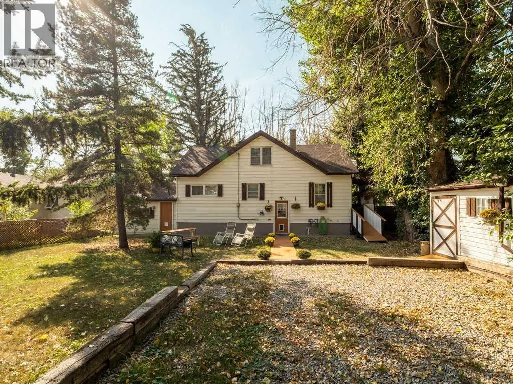 121 Center Avenue