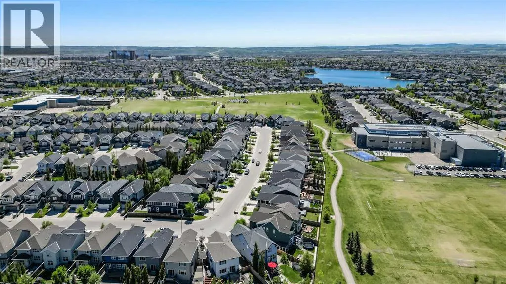 67 Auburn Glen Close SE