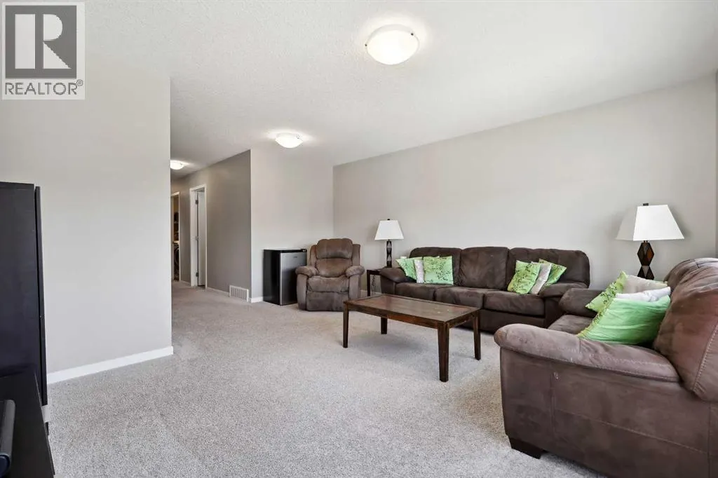 67 Auburn Glen Close SE