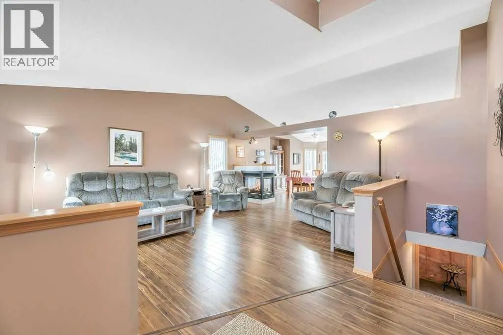 141 West Creek Crescent