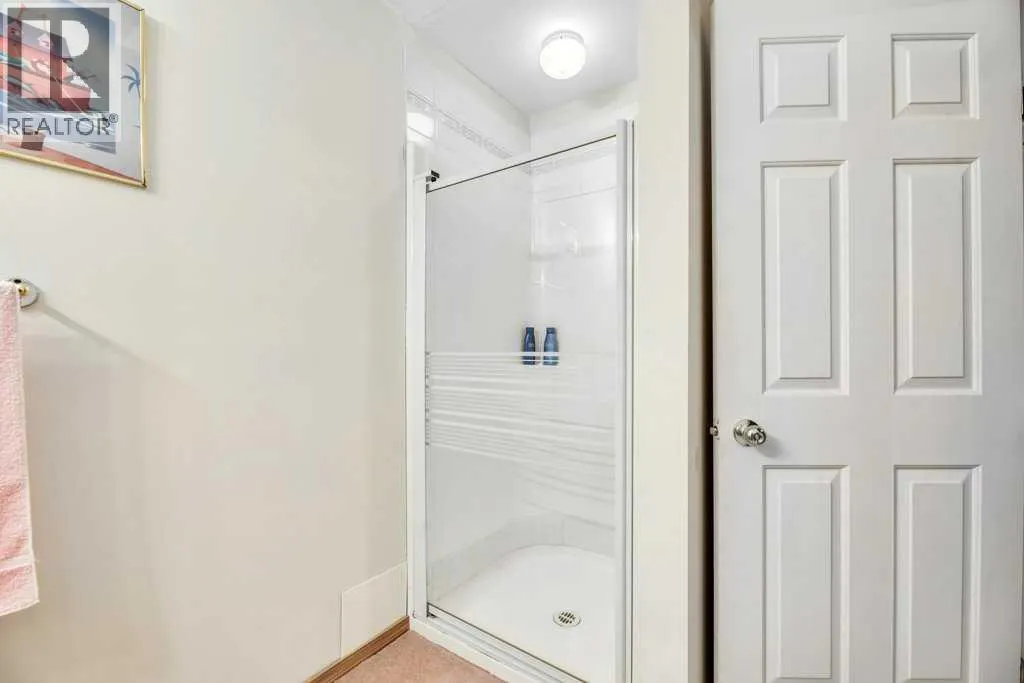 141 West Creek Crescent