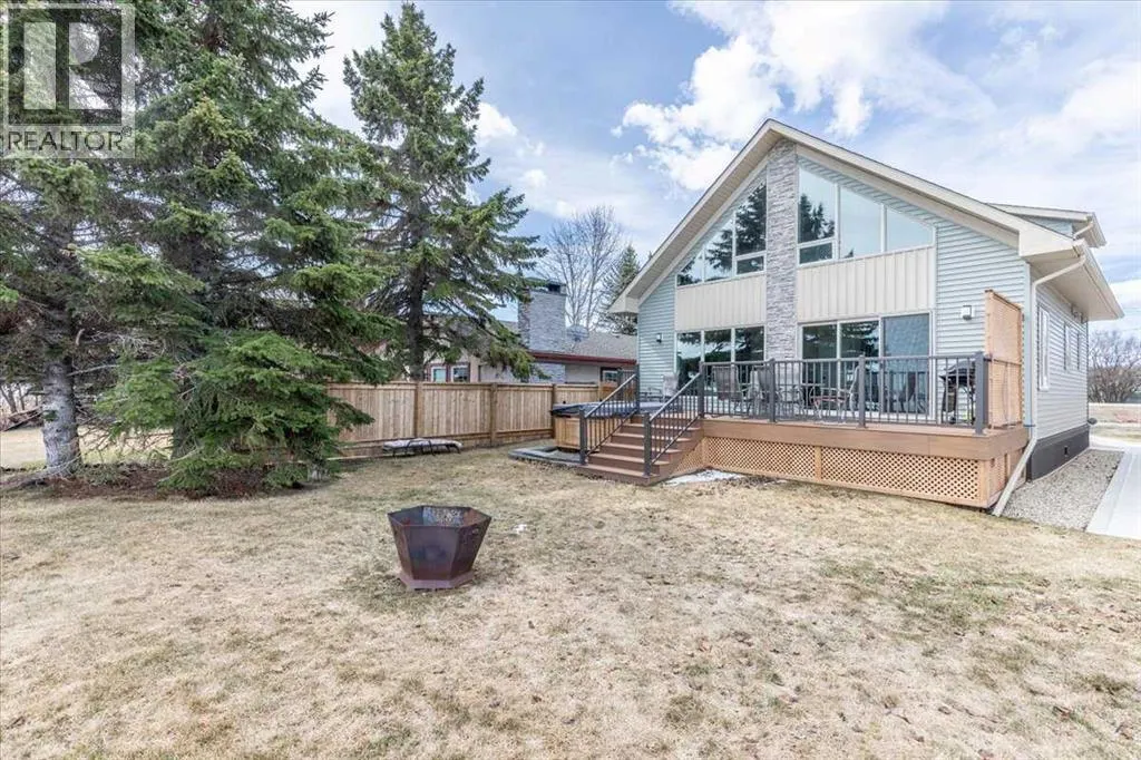 33 Lakeshore Drive