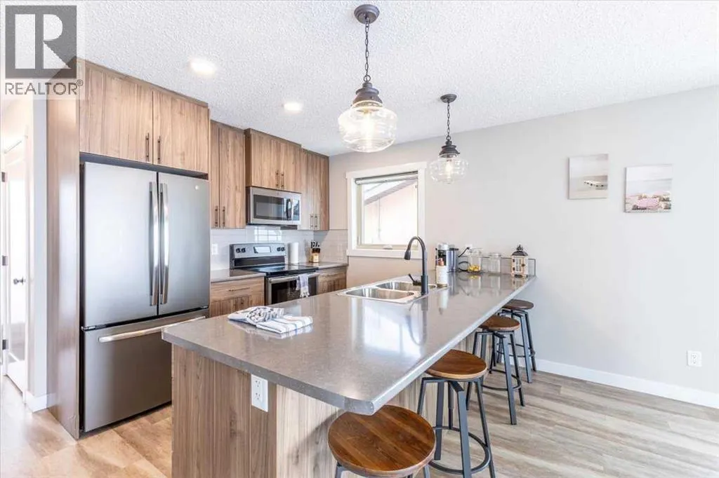 33 Lakeshore Drive