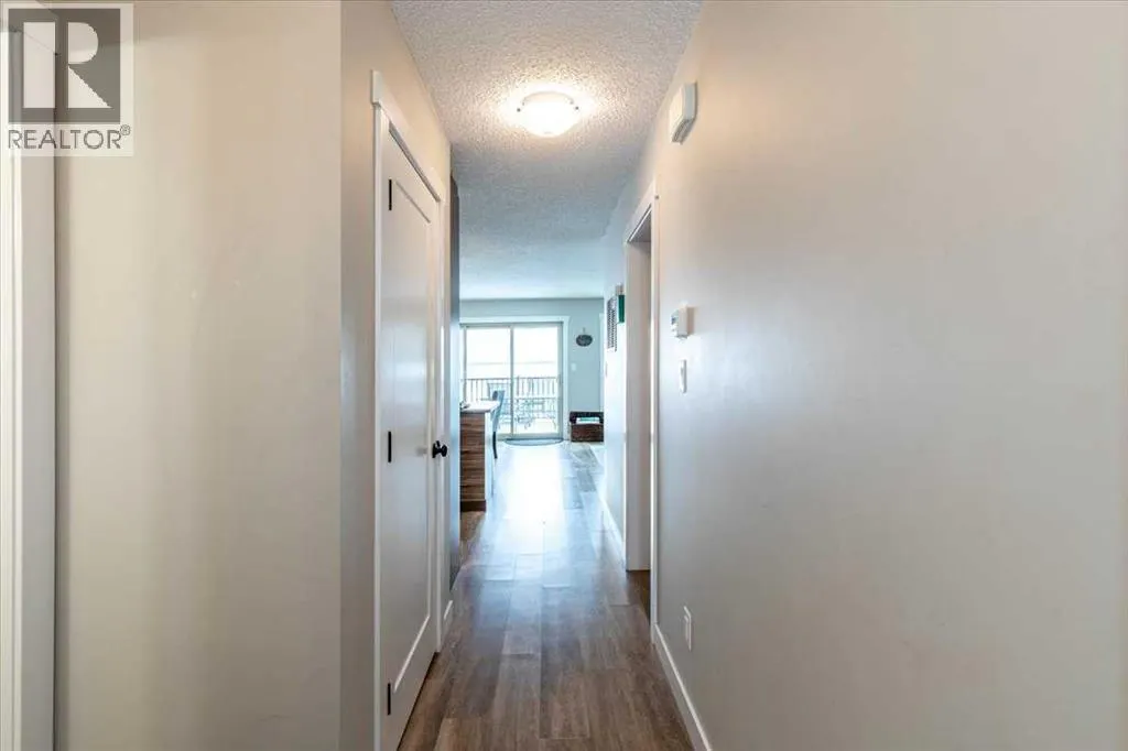 33 Lakeshore Drive
