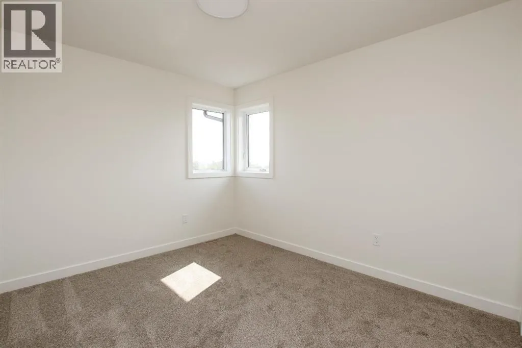 25, 431003 Range Road 260