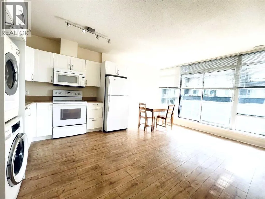 906, 10 Brentwood Common NW