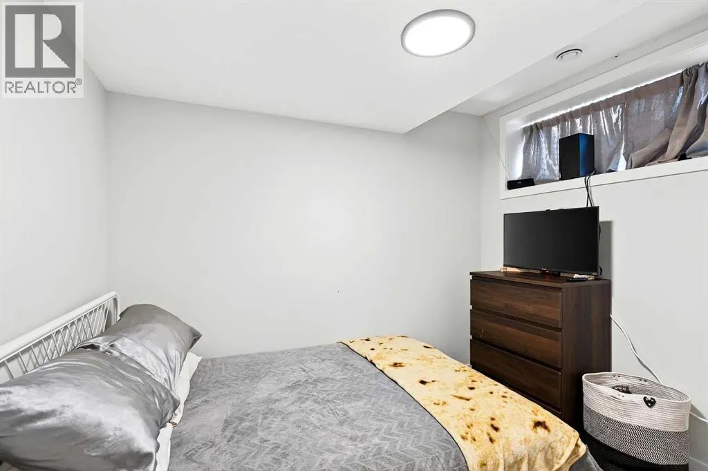 121 Ellen Close