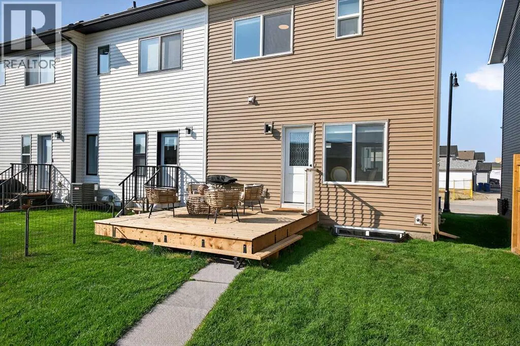 121 Ellen Close