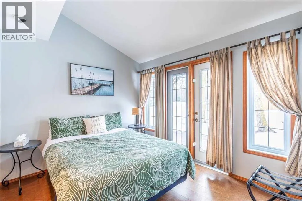 35 Lakeshore Drive