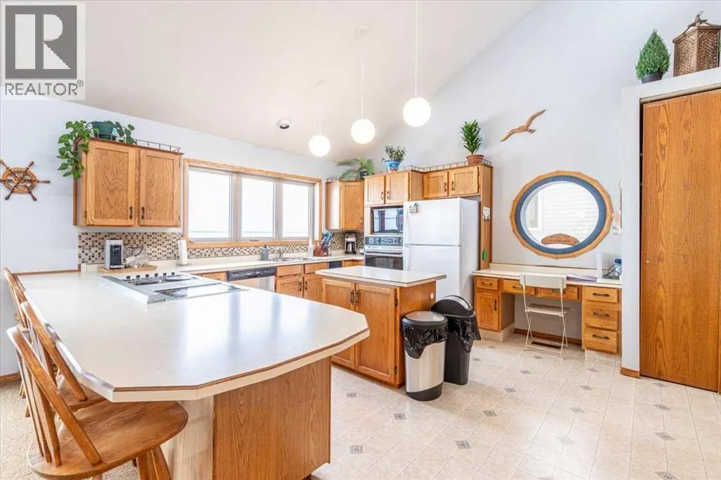 35 Lakeshore Drive