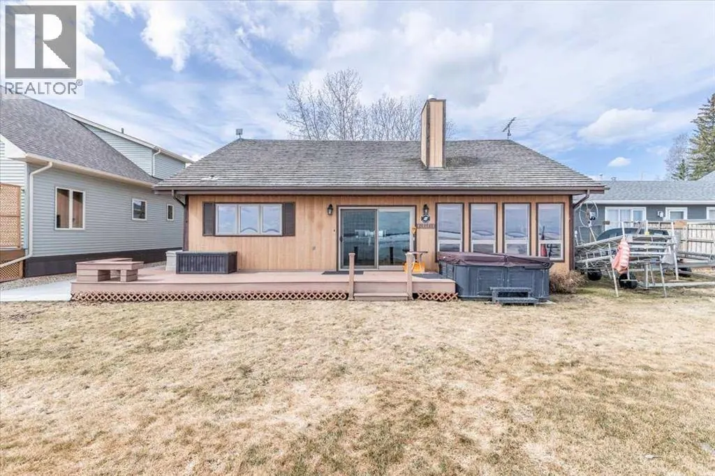 35 Lakeshore Drive