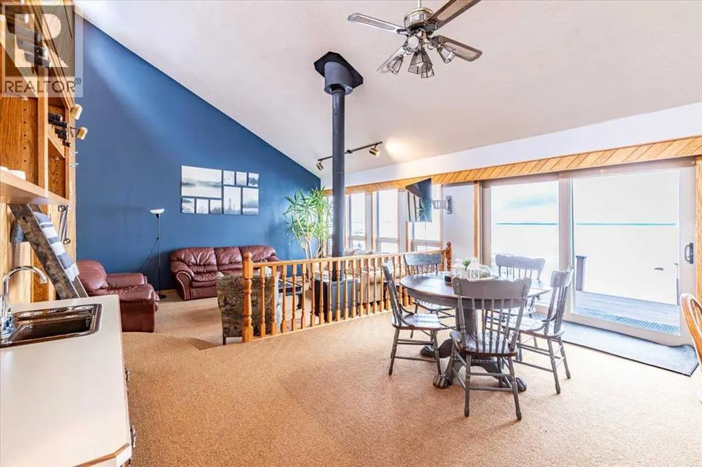 35 Lakeshore Drive