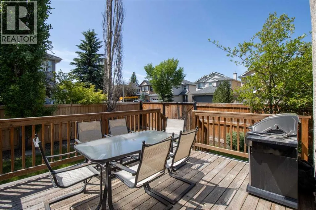 235 Everwillow Close SW
