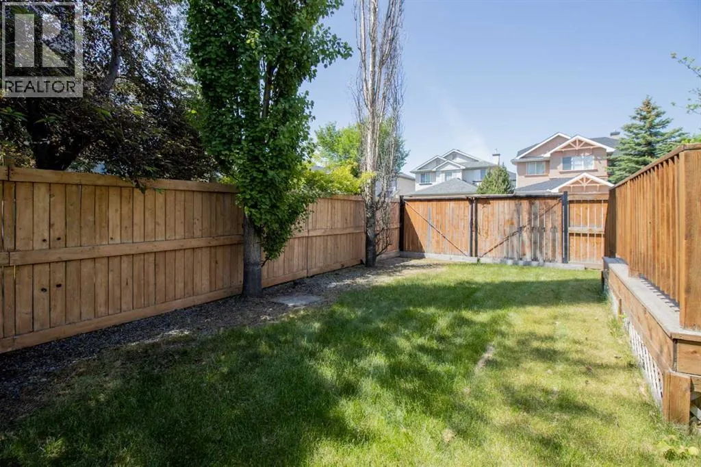 235 Everwillow Close SW