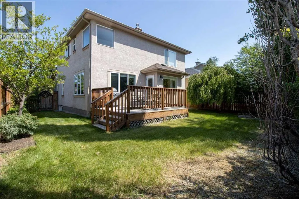 235 Everwillow Close SW