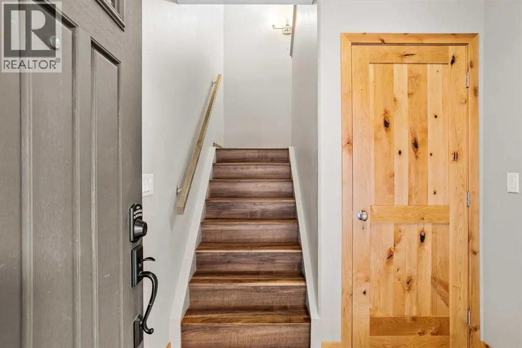 4, 813 7th Street