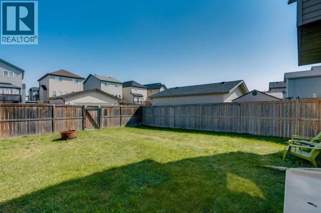 100 Covecreek Close NE