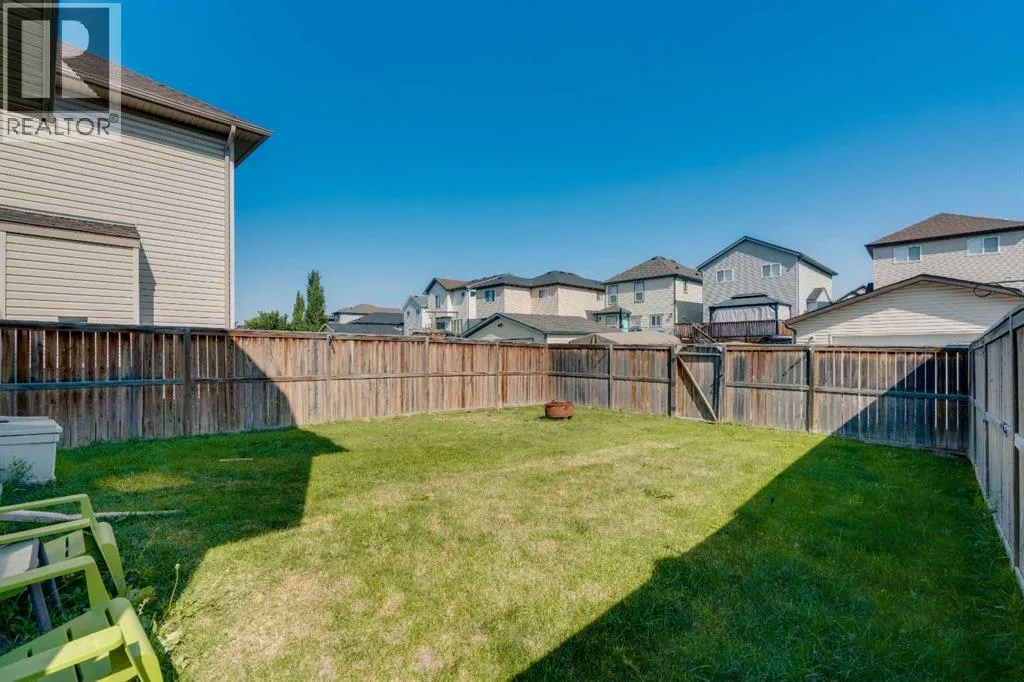 100 Covecreek Close NE