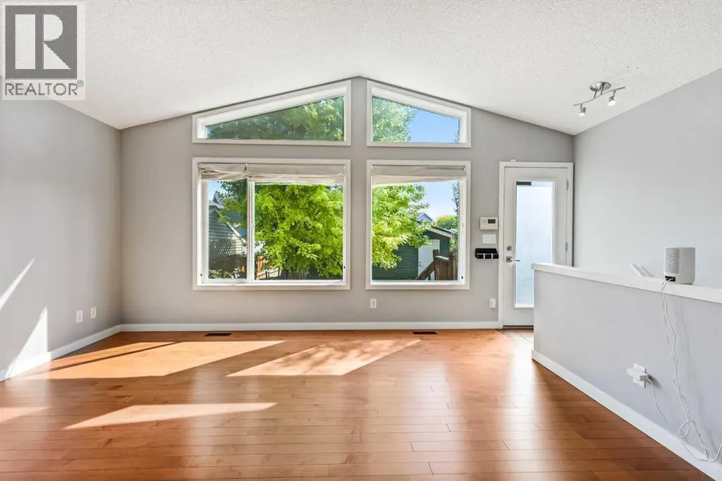 95 New Brighton Landing SE