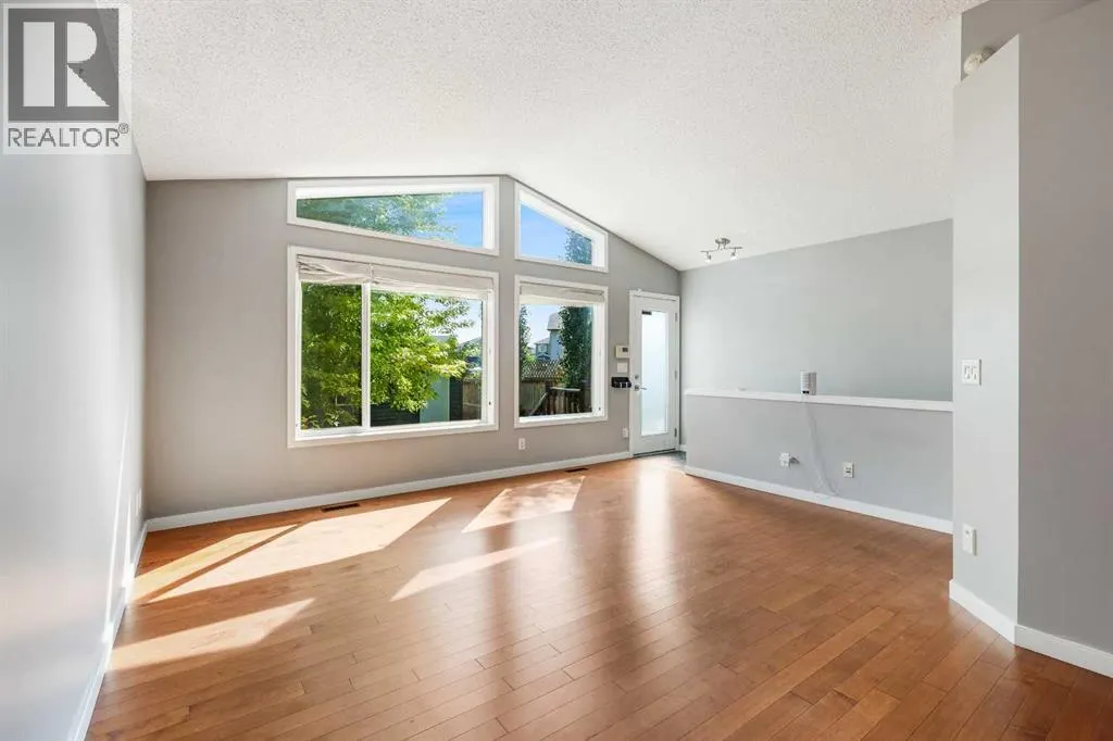 95 New Brighton Landing SE