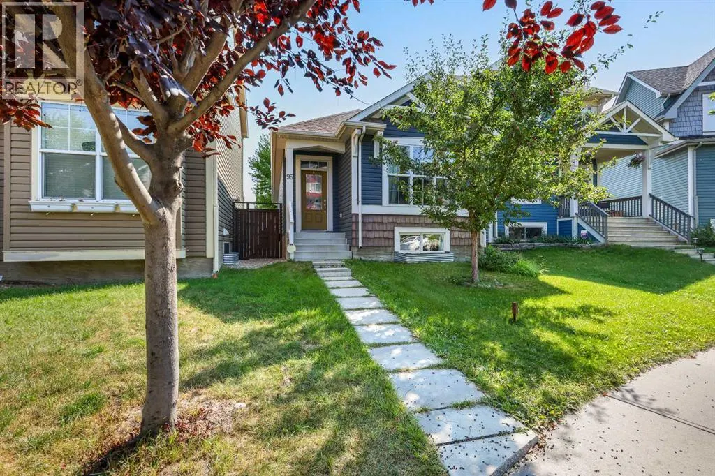 95 New Brighton Landing SE
