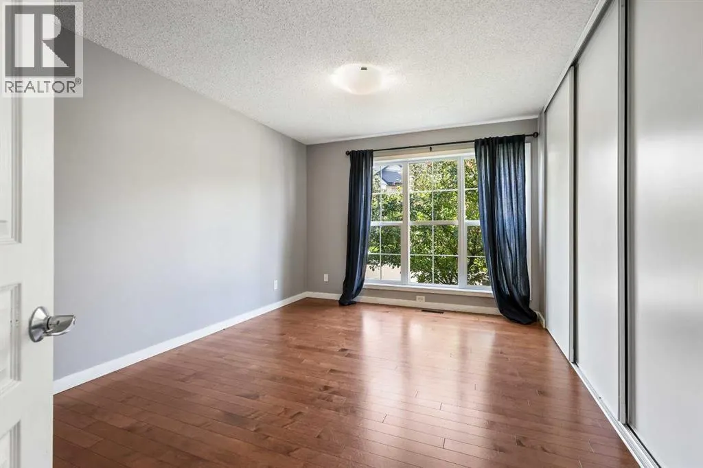 95 New Brighton Landing SE