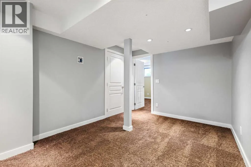 95 New Brighton Landing SE