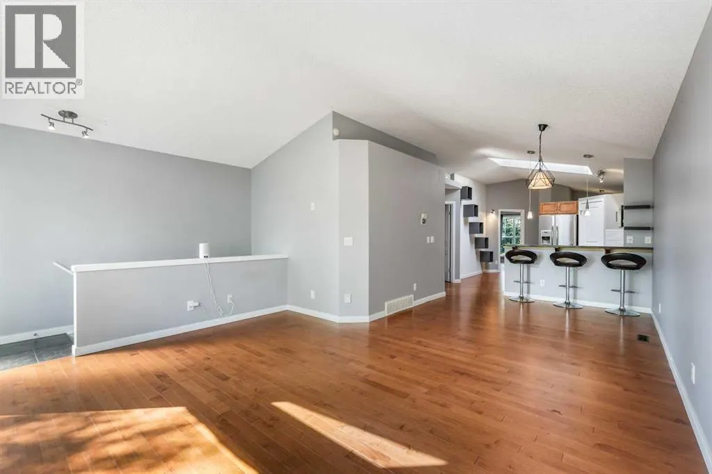 95 New Brighton Landing SE