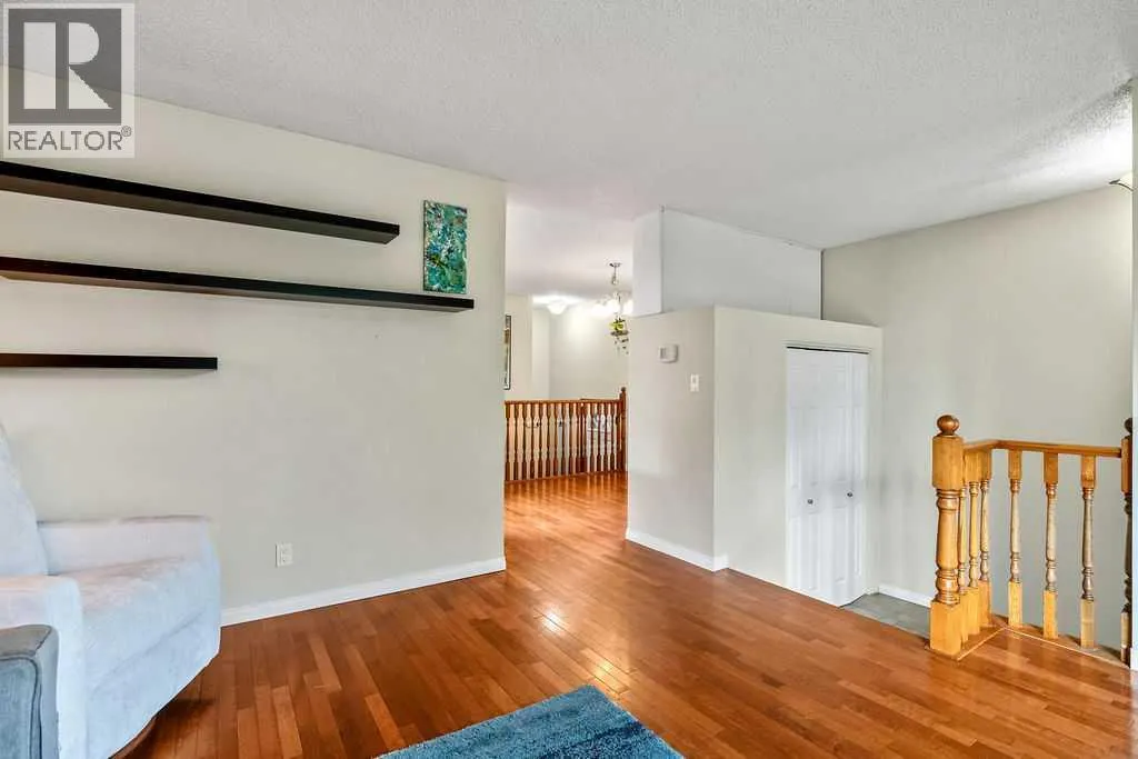 15 Riverbirch Place SE