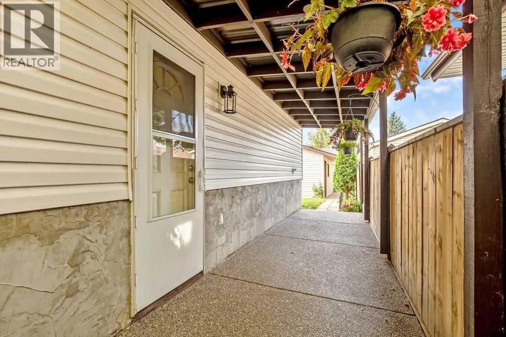 15 Riverbirch Place SE