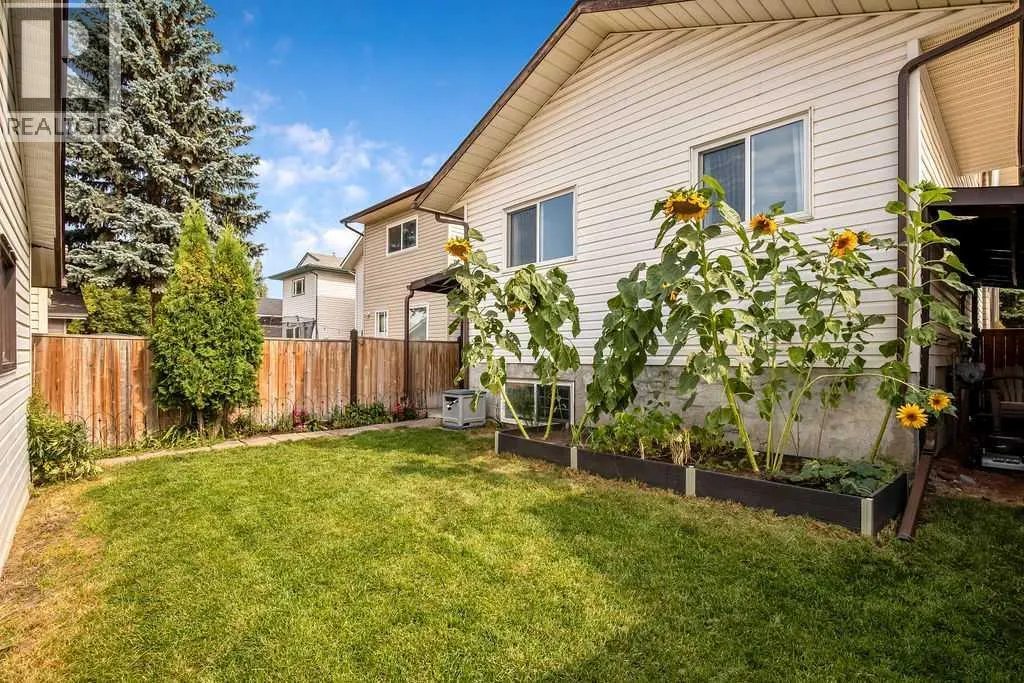 15 Riverbirch Place SE