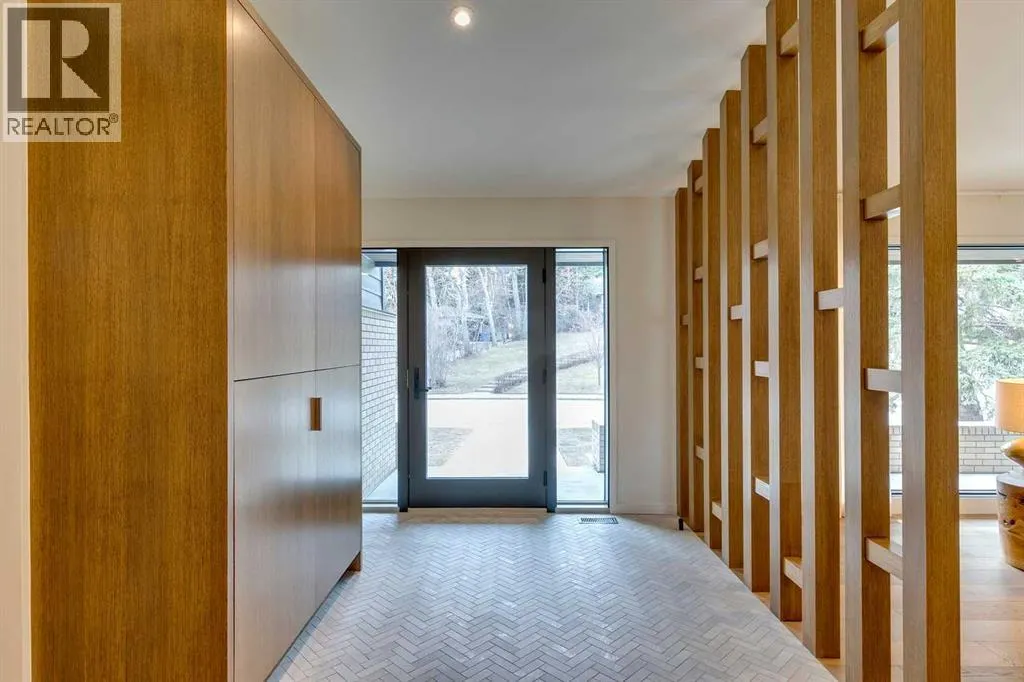936 Elizabeth Road SW