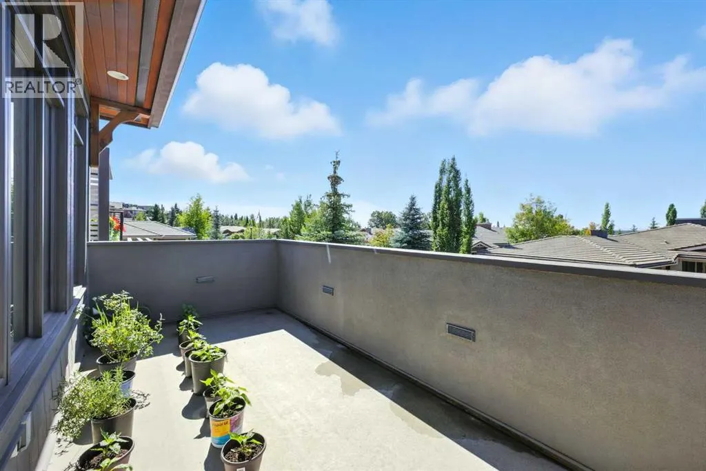 16 Spring Valley Lane SW