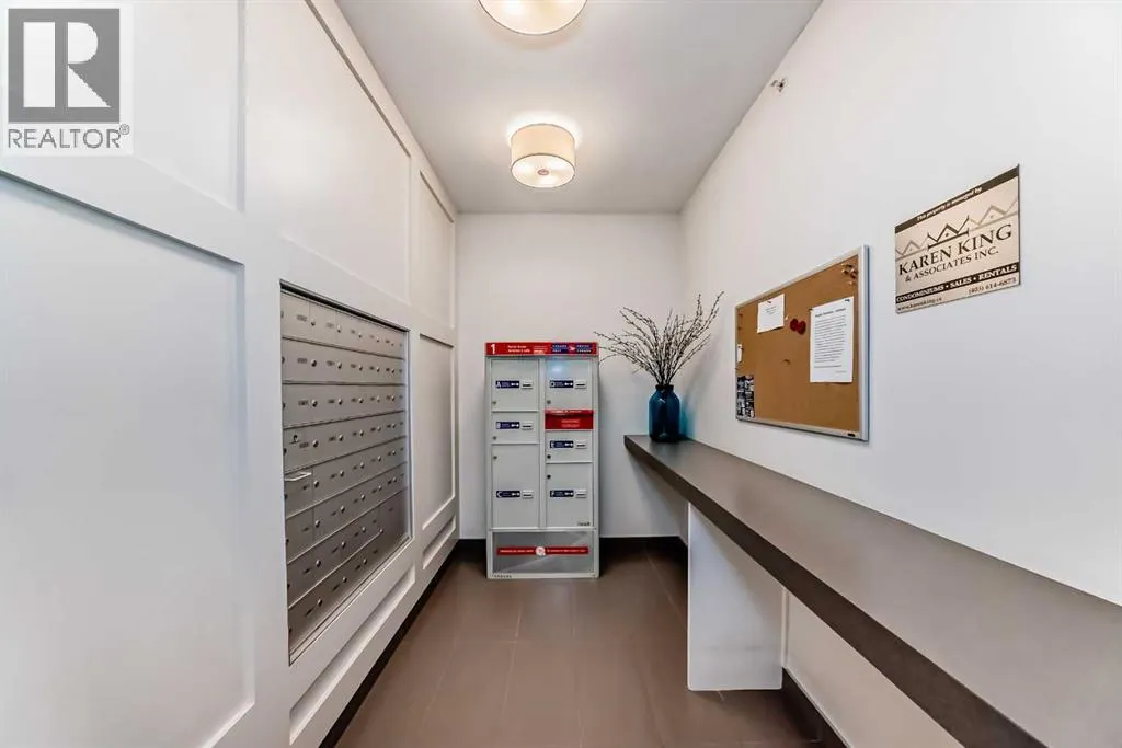 2307, 175 Silverado Boulevard SW