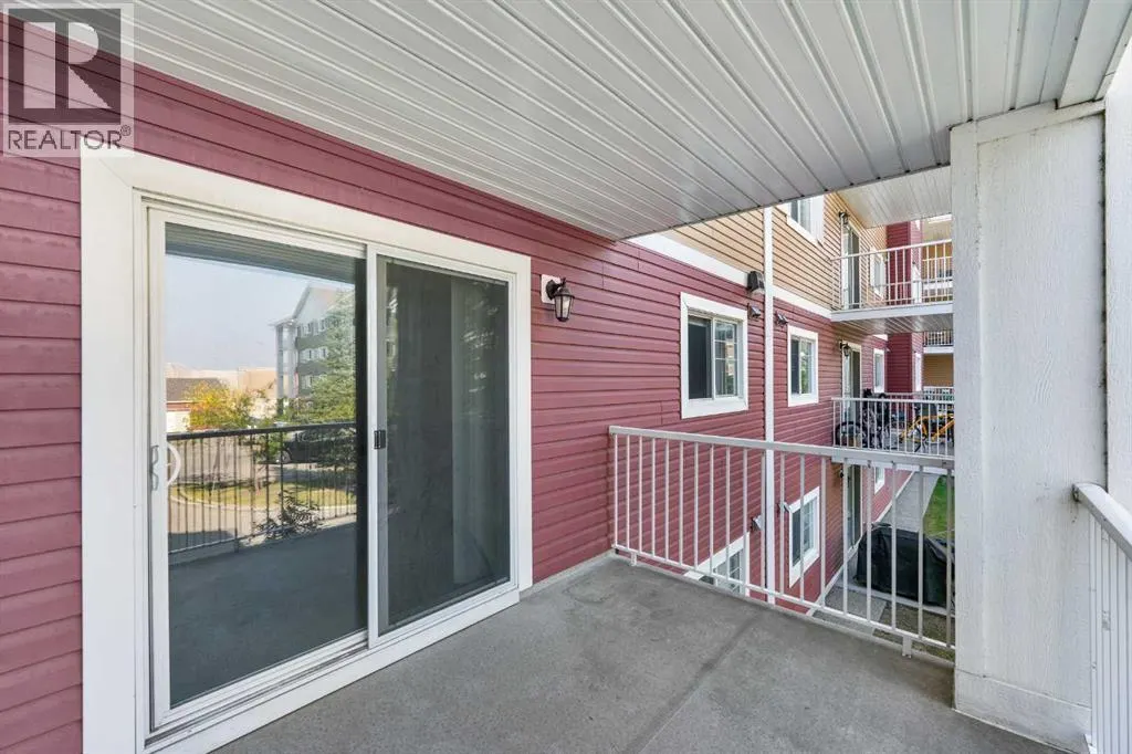2207, 10 Prestwick Bay SE
