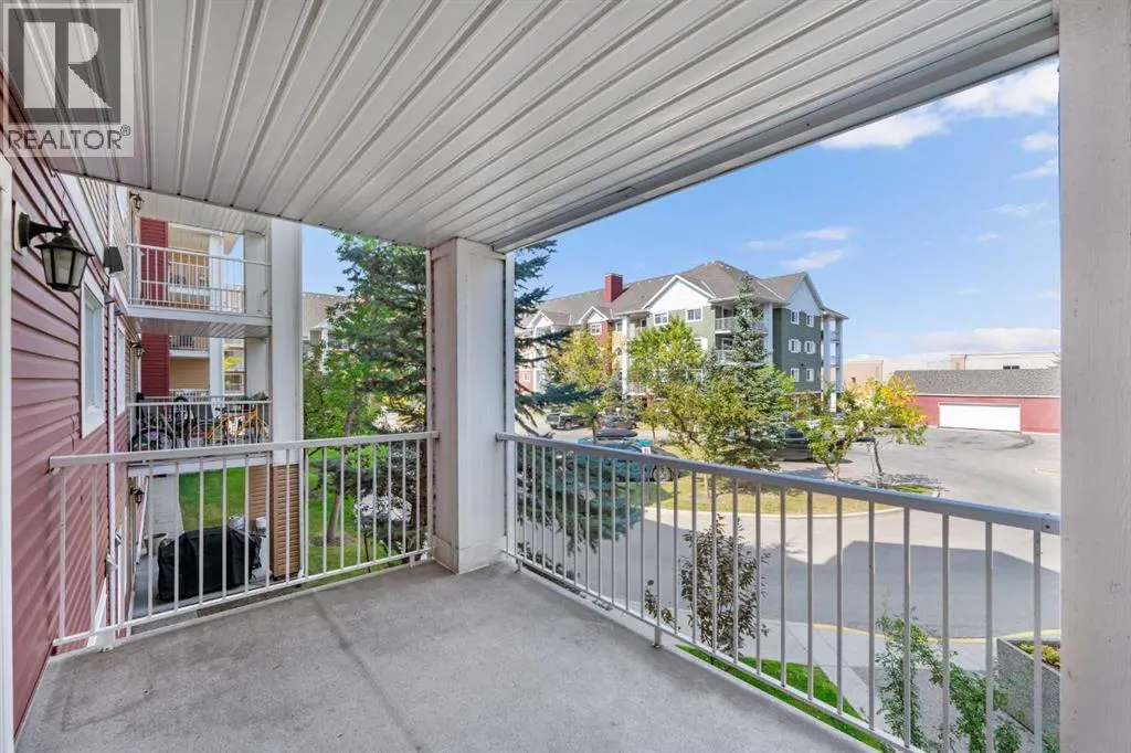 2207, 10 Prestwick Bay SE