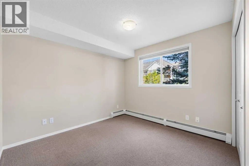 2207, 10 Prestwick Bay SE