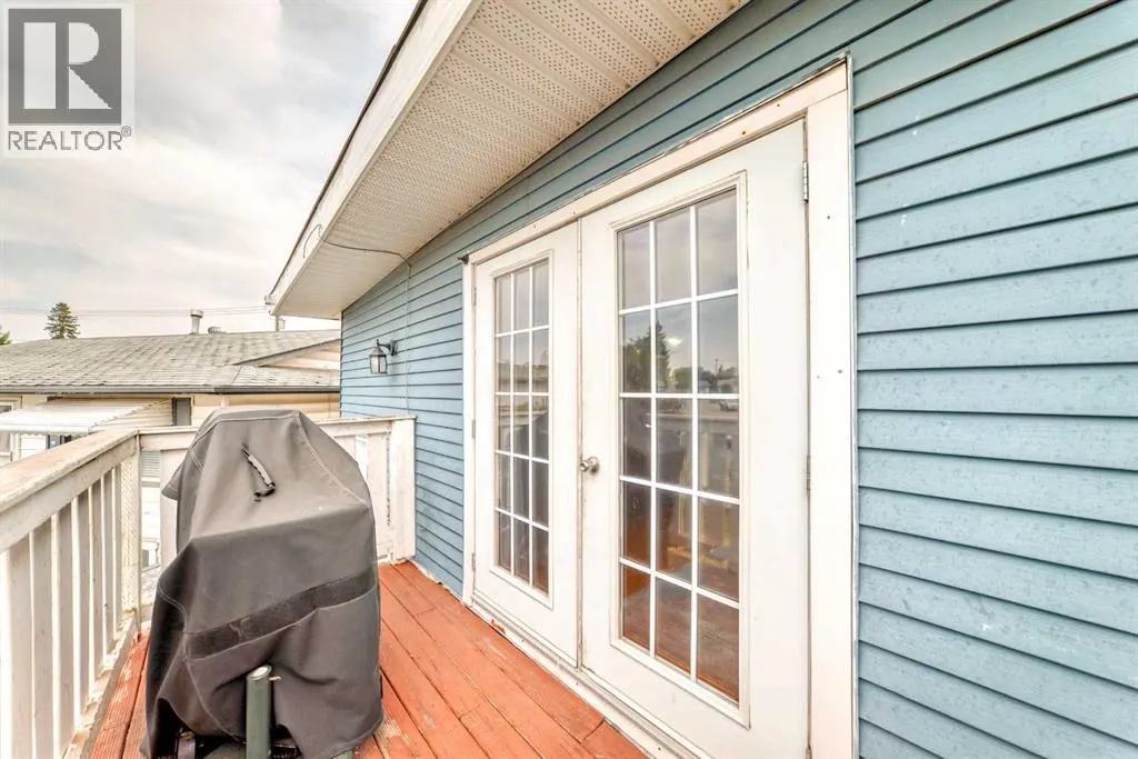 203 Penbrooke Close SE