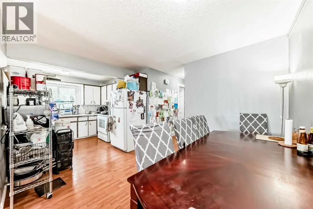 203 Penbrooke Close SE