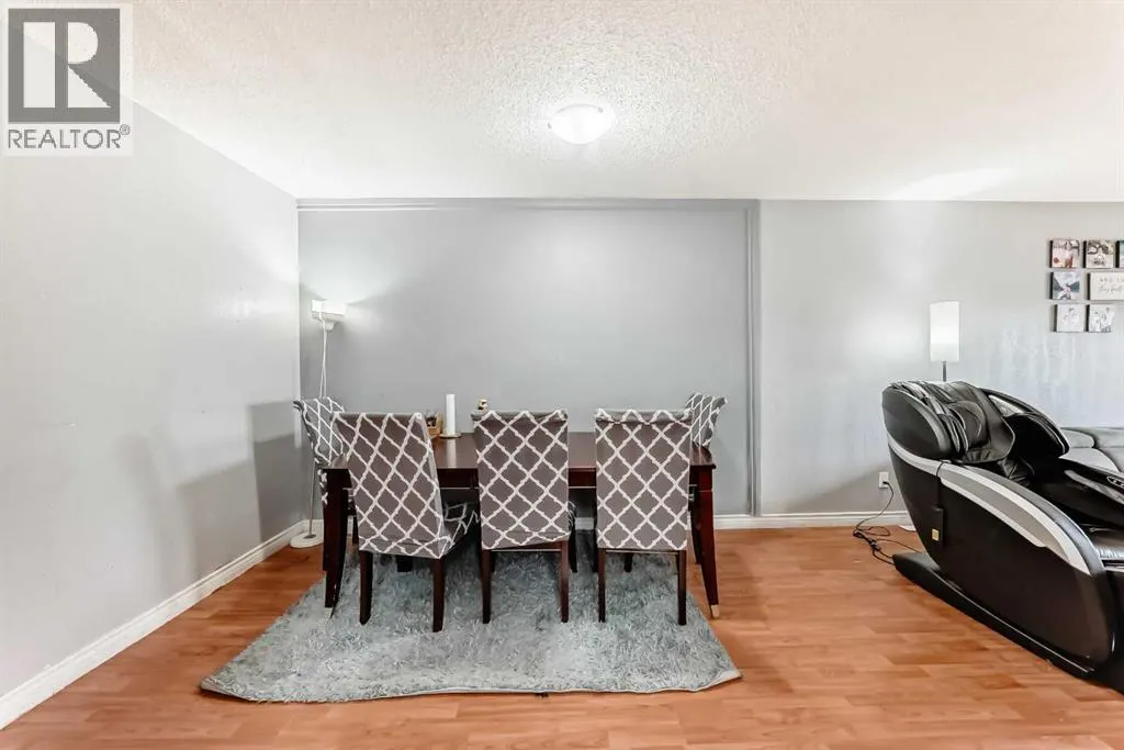 203 Penbrooke Close SE