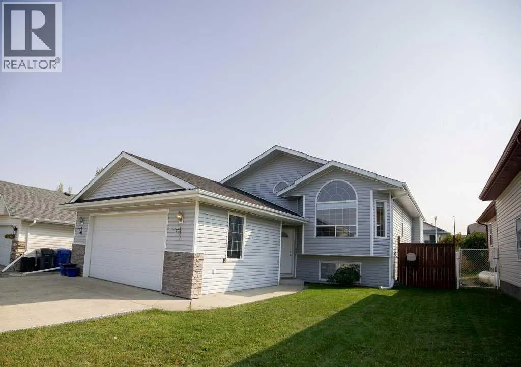 7 Langford Cres. Crescent