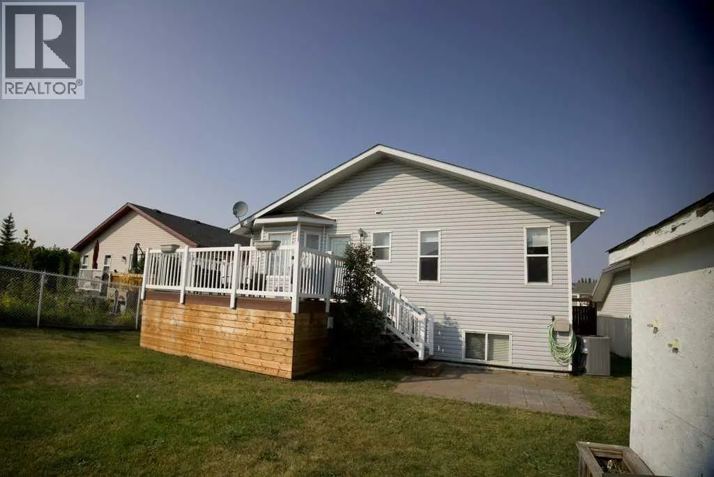7 Langford Cres. Crescent
