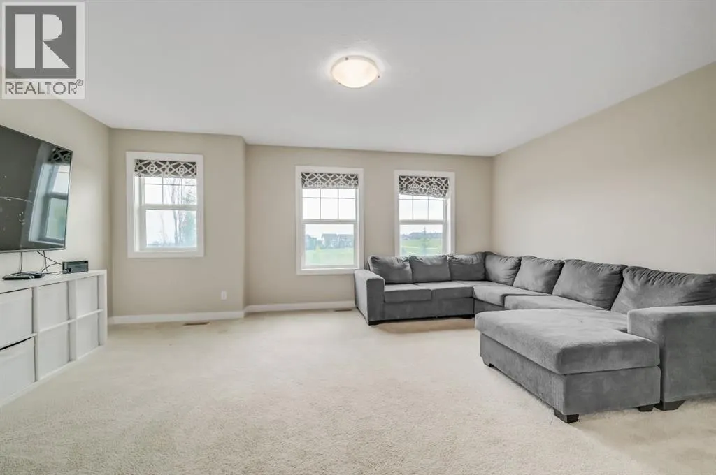 593 Nolan Hill Boulevard NW