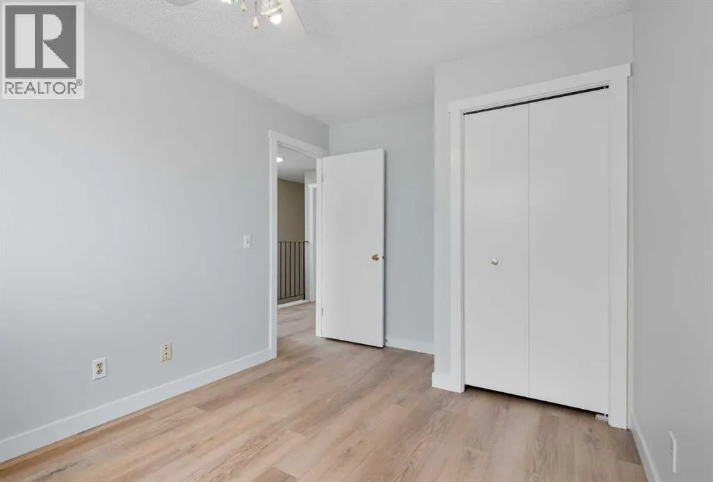 24 Castlebrook Rise NE