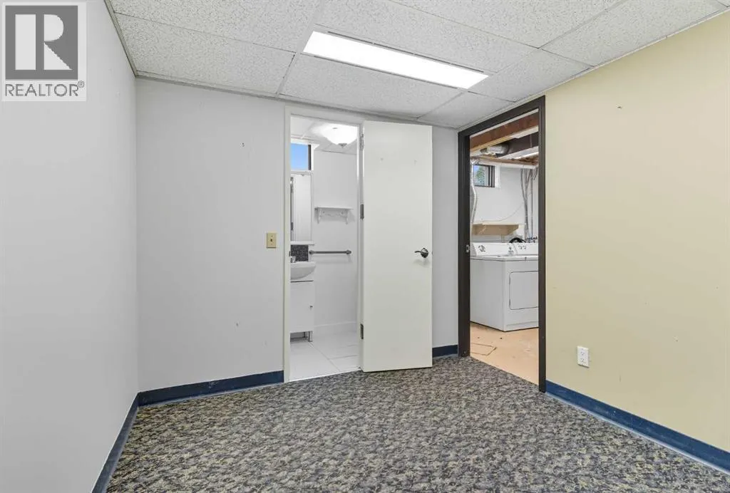 24 Castlebrook Rise NE
