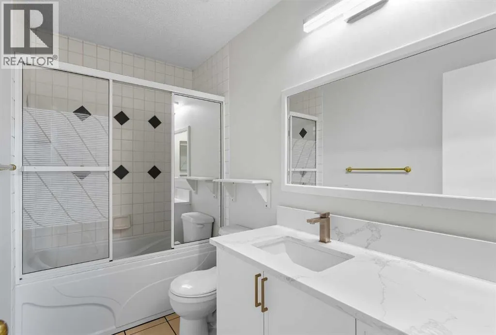 24 Castlebrook Rise NE